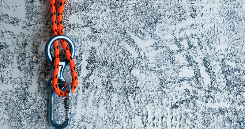 Qırğızıstanda dağa qalxan alpinistlər itkin düşdülər