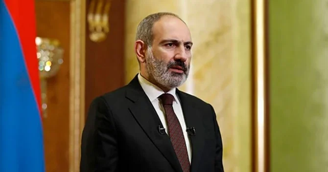 Paşinyan: Ermənistan ötən il avqustun 8 nə qədər dalanda idi