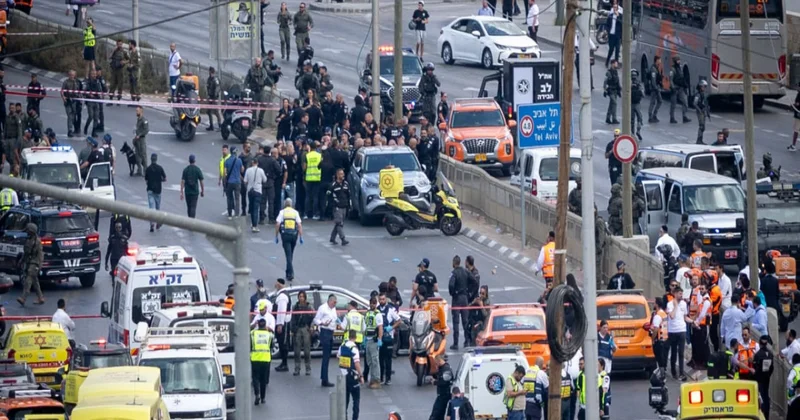 İsrail ordusu terror hücumundan sonra Ramallahın ətrafını mühasirəyə alıb