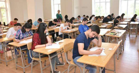 Ali təhsil müəssisələrinə qeydiyyat başa çatır