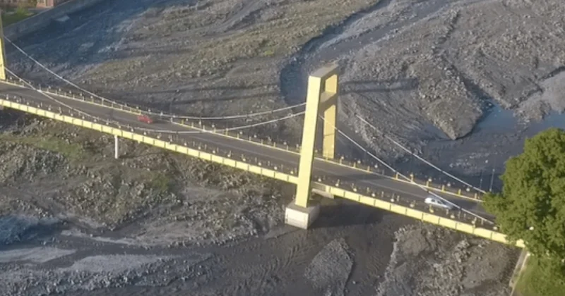 Zaqatalada körpüdən çaya yıxılan sakini FHN əməkdaşları xilas ediblər