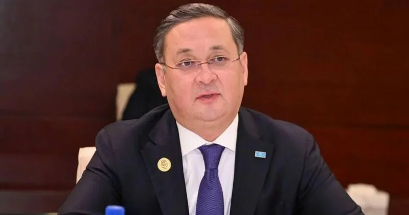 Saxlanıldığı xəbəri yayılan nazir ilk dəfə danışdı