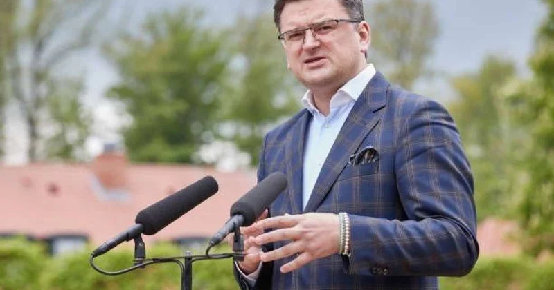 Ukraynanın sabiq XİN rəhbəri ölkədən qaçdı