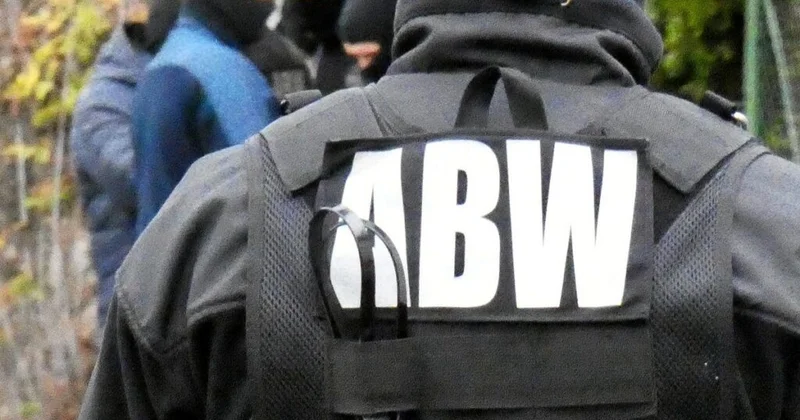 Polşa hakimiyyətləri xüsusi xidmət orqanlarına nəzarəti itirib