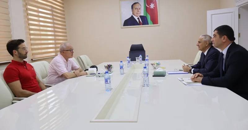 Almaniyalı jurnalistlər QUSARDA FOTO