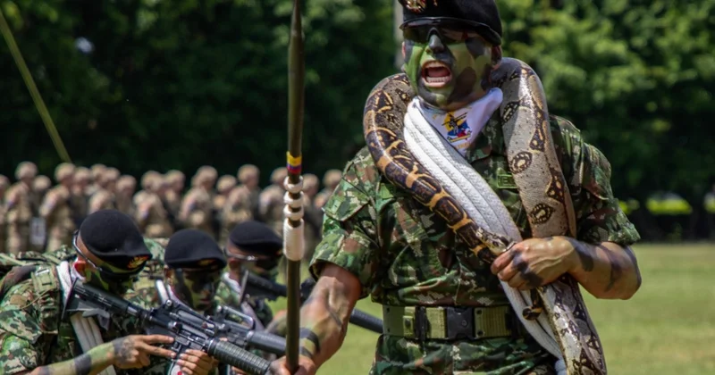 600 nəfərlik qrup 45 əsgəri girov götürdü