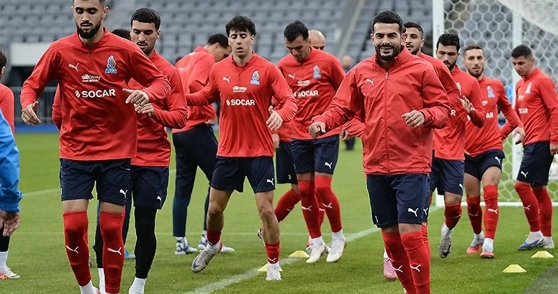 “Uşaqların oynadığı stadionları ləğv edib yerində şadlıq evləri tikmişik” KONKRET