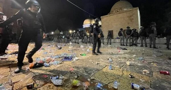 Qüdsdə terror: Silahlılar sərnişinlərə atəş açdı Video