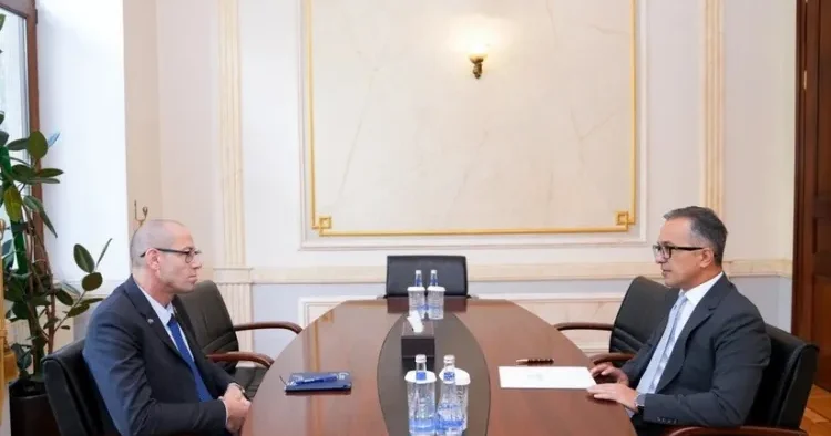 Ramin Məmmədov İsrail səfiri ilə müzakirələr apardı
