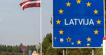 Latviya 800 dən çox rusiyalının ölkəni tərk etməsini tələb edib...