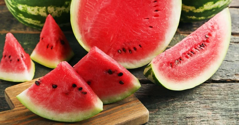 Bu qarpızları almayın, zəhərlənməyə səbəb olur XƏBƏRDARLIQ