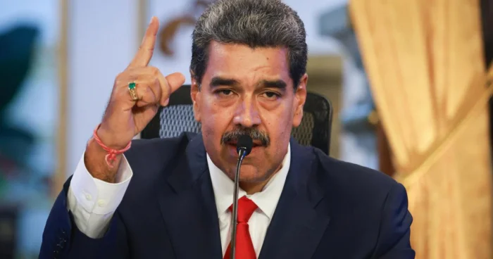 Maduro qoşun toplayır VİDEO