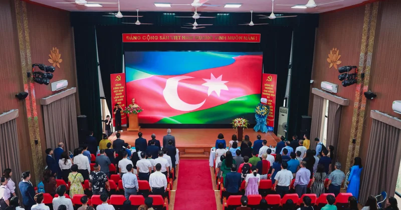 Hanoyda Azərbaycanın turizm potensialı təqdim olunub