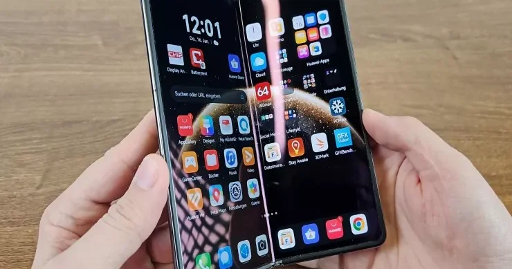 Huawei və Xiaomi dən Apple a böyük meydan oxuma: yeni qatlanan telefonlar təqdim edildi
