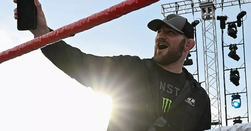 Чемпион UFC призвал американцев начать революцию