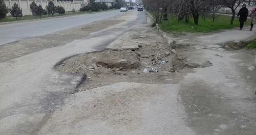 Bakıda bu yol bir həftə sonra yenidən qazıldı Video