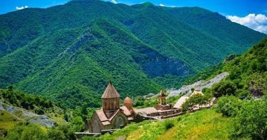 Onlar bu bölgələrdə olmaq, təbiətindən zövq almaqda maraqlıdırlar Mütəxəssis rəyi
