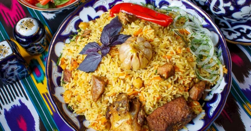 Plov bişirərkən ilk olaraq ət, yoxsa soğan əlavə edilməlidir?