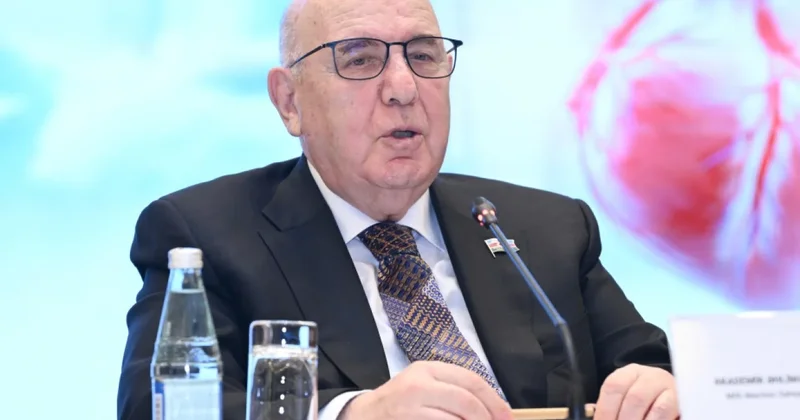Bir ömrün böyük amalı... Əhliman Əmiraslanov yazır