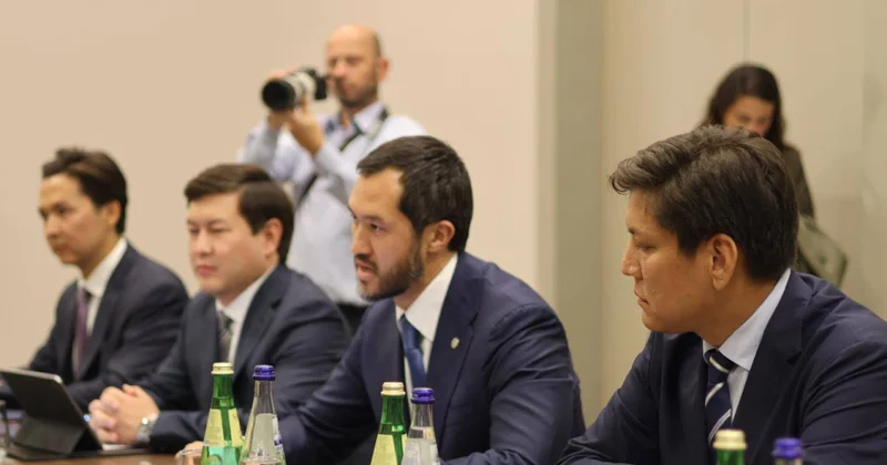 Qazaxıstan və Gürcüstan arasında nəqliyyat logistika infrastrukturu üzrə əməkdaşlıq genişləndirilir