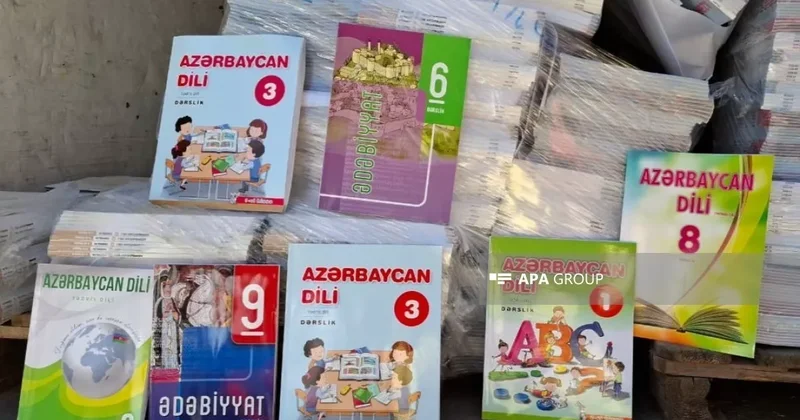 Азербайджан передал Грузии более 22 тысяч учебников ФОТО