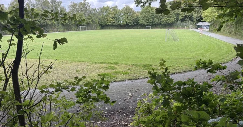 Futbol meydanının altında qədim monastır aşkarlandı