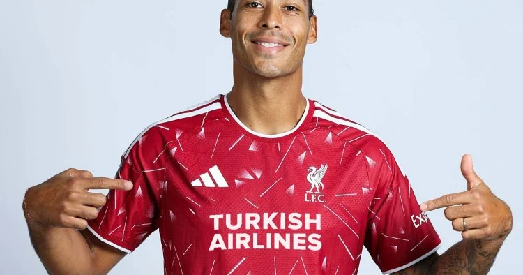 Türkiyə şirkəti Liverpul un sponsoru olacaq rekord müqavilə