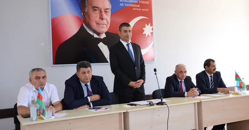 İcra başçısı Şilyan sakinləri ilə görüşdü Fotolar