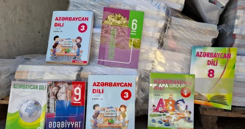 Azərbaycandan Gürcüstana 22 mindən çox dərslik göndərilib FOTO