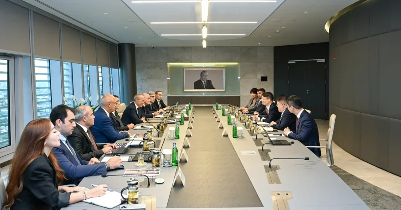 Azərbaycanın rəqəmsal iqtisadiyyatın inkişafı müzakirə olundu FOTO