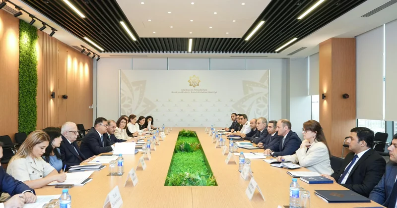 Azərbaycanda əmək qanunvericiliyinin təkmilləşdirilməsi sahəsində atılan yeni addımlar barədə danışılıb