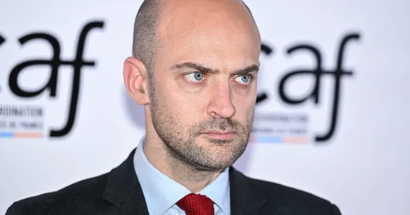 Barro: Fransa İsrail yaşayış məskənləri ilə ticarəti dayandıracaq