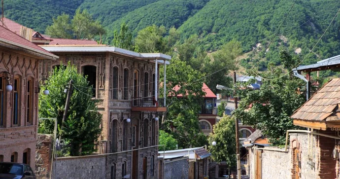 Şəkidə məşhur əyləncə mərkəzində FACİƏ: İki nəfər öldü VİDEO