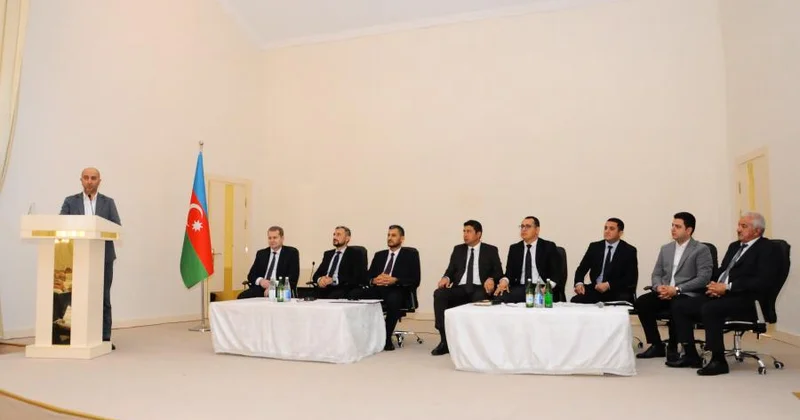 Göygöldə yerli fermerlərlə işgüzar görüş