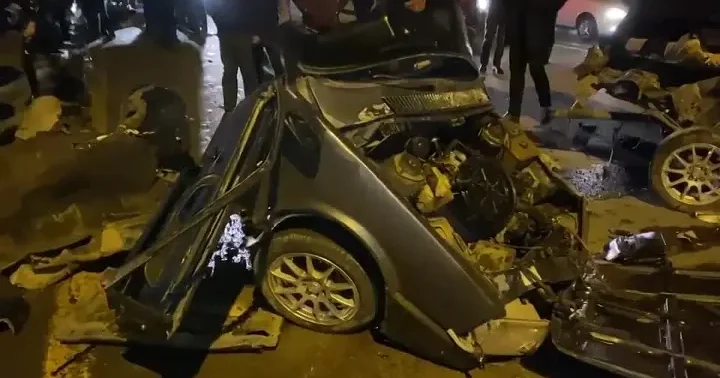 Hacıqabulda dəhşətli qəza: 2 ölü, 4 yaralı