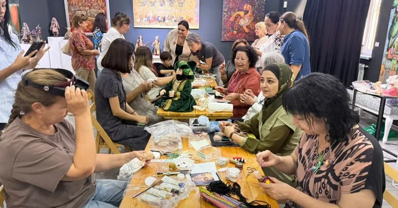 Türk xalqlarının sənətkarları Bakıda ustad dərsləri keçirdi