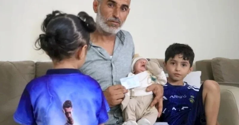 Oğluna Ronaldonun adını qoydu: Ailəsi etiraz etsə də, fikrindən dönmədi FOTOLAR