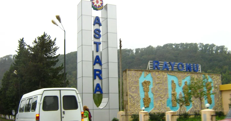 Ağdaşda qəzada ölən bacılar Astarada dəfn edildi