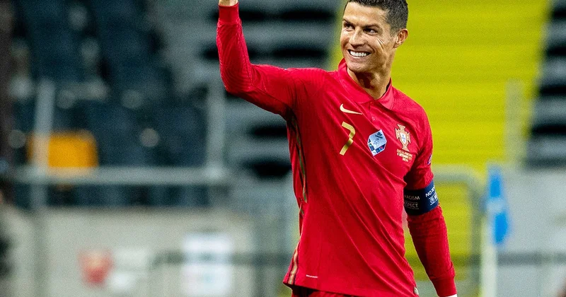 Sahib olduğum az şeydən zövq almağa çalışıram Kriştianu Ronaldu karyerasını bitirməsi barədə