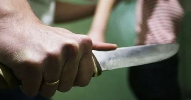 Keçmiş arvadını məktəbin qarşısında öldürmək istədi 15 il HƏBS