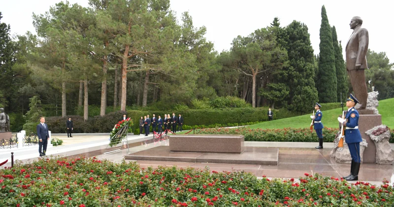 Xorvatiya parlamentinin sədri Ulu Öndərin məzarını və Şəhidlər xiyabanını ziyarət edib