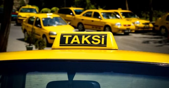 Taksi sürücülərinə VACİB XƏBƏR: Salonda videokamera quraşdırılacaq...