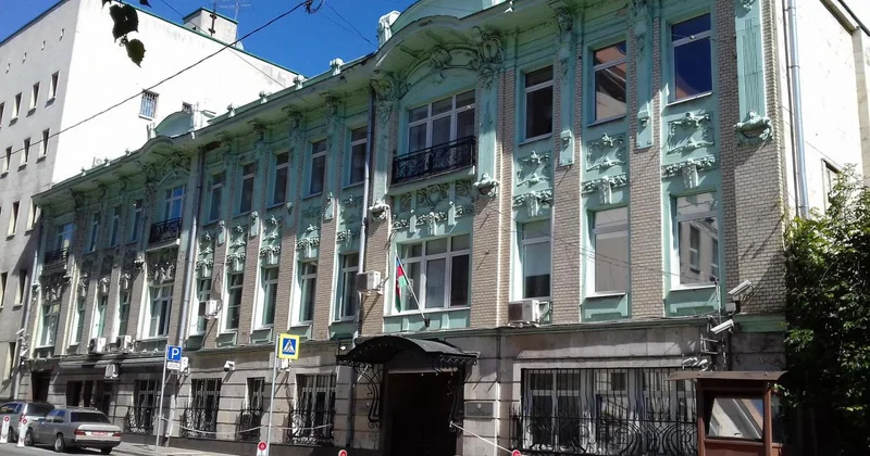 Soydaşlarımızın Moskvanın hava limanında saxlanılmasına Rusiyadakı səfirliyimizdən REAKSİYA