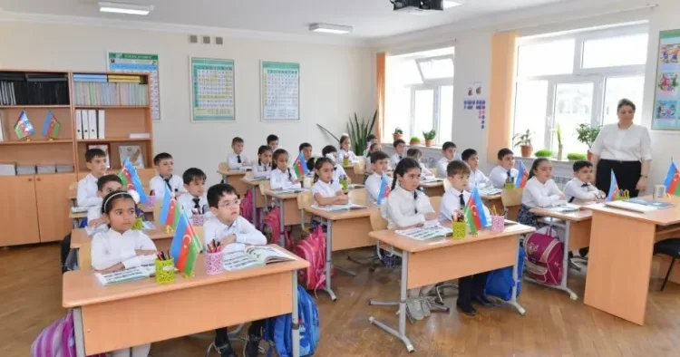 Sanki 1 ci siniflər üzərində bir eksperiment aparılır Mütəxəssis