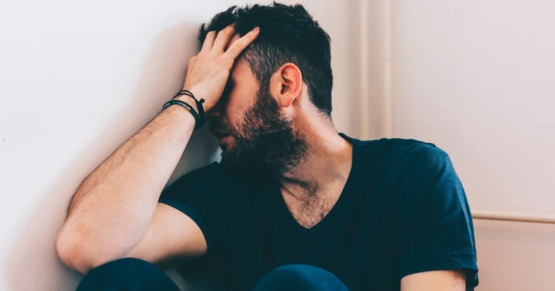 İnsanın pul azaldıqca onda depressiya əlamətləri artır
