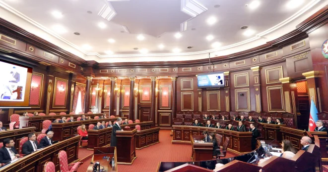 Ali Məhkəmə Plenumunun növbəti iclası keçirilib