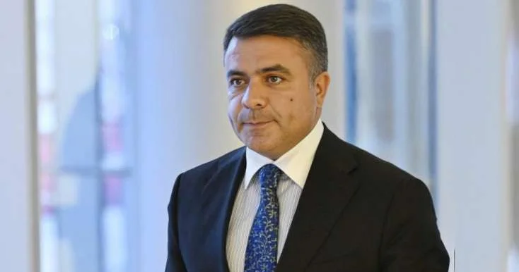 Uzun müddət sonra Cabir İmanovun mərasimində göründü, lakin... Sərt sözlər