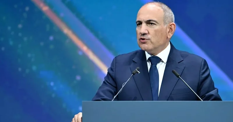 Paşinyan IV respublikanın yaradılmasını elan etdi