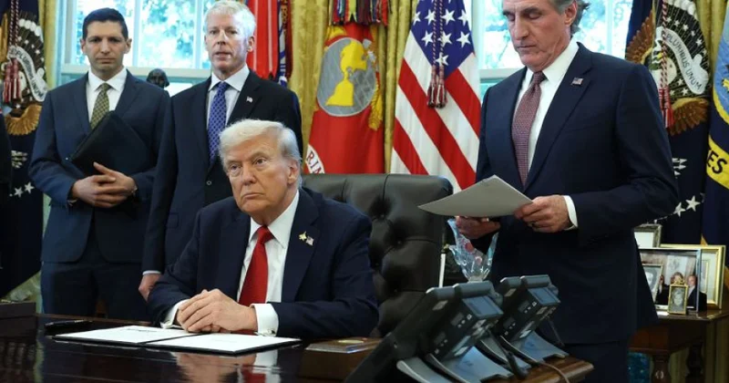 Donald Tramp Çikaqo merinin və İllinoys qubernatorunun həbsini tələb edib