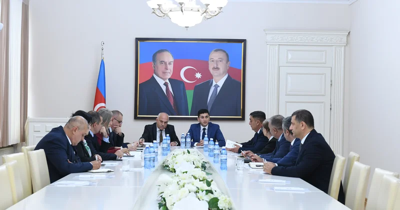 PA nümayəndəsi Dövlət Komitəsi yanında İctimai Şuranın üzvləri ilə görüşüb
